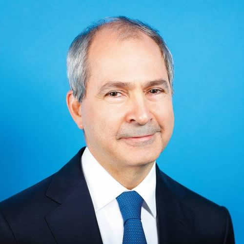 Biographie de nos intervenants « Monsieur Riad OBEGI » Biographie de nos intervenants « Monsieur Riad OBEGI »