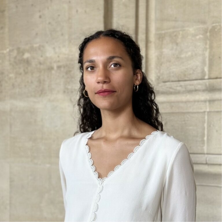 Biographie de nos intervenants : Mme Aurianne Fléret